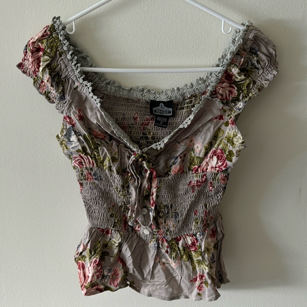 Angie floral top